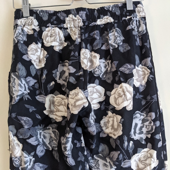 Talula Floral Jogger Pants - Picture 5 of 8